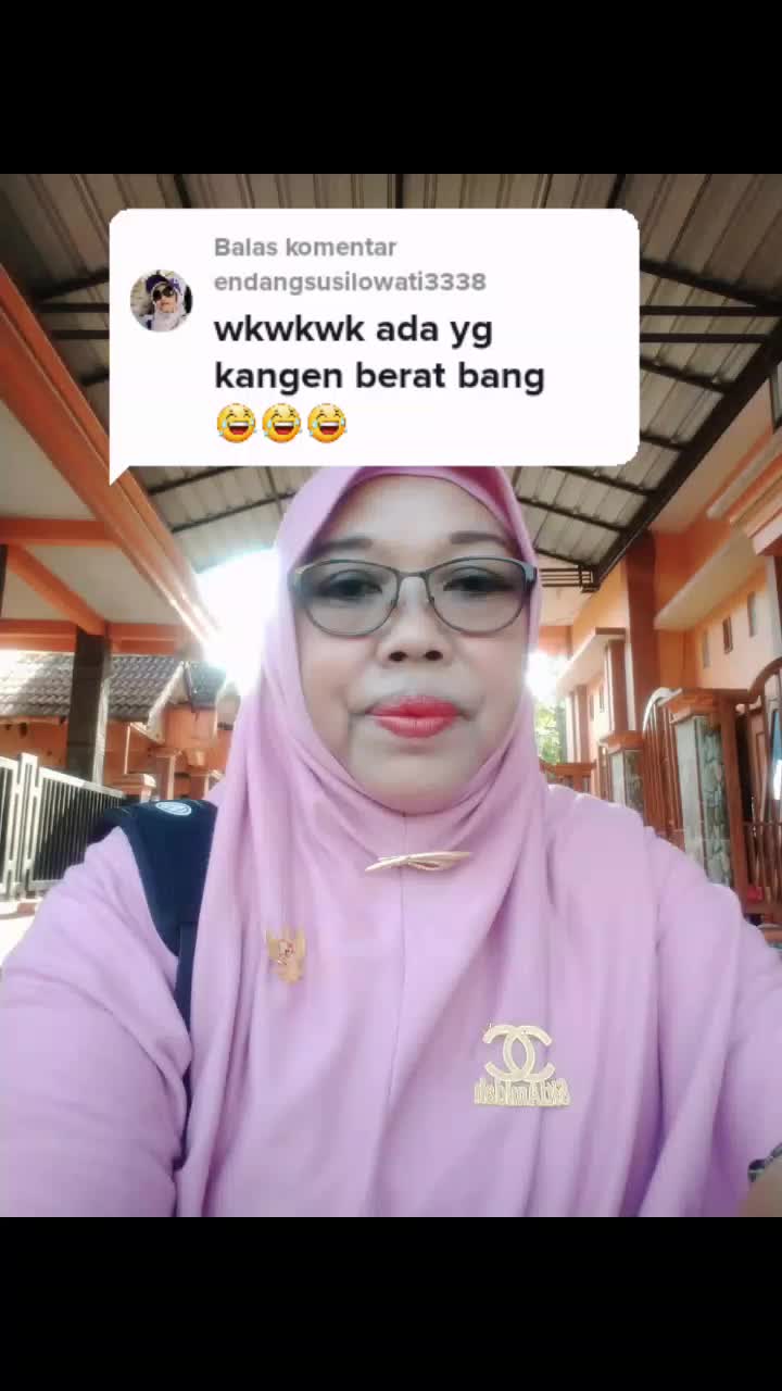 @Dari Kontak Anda.