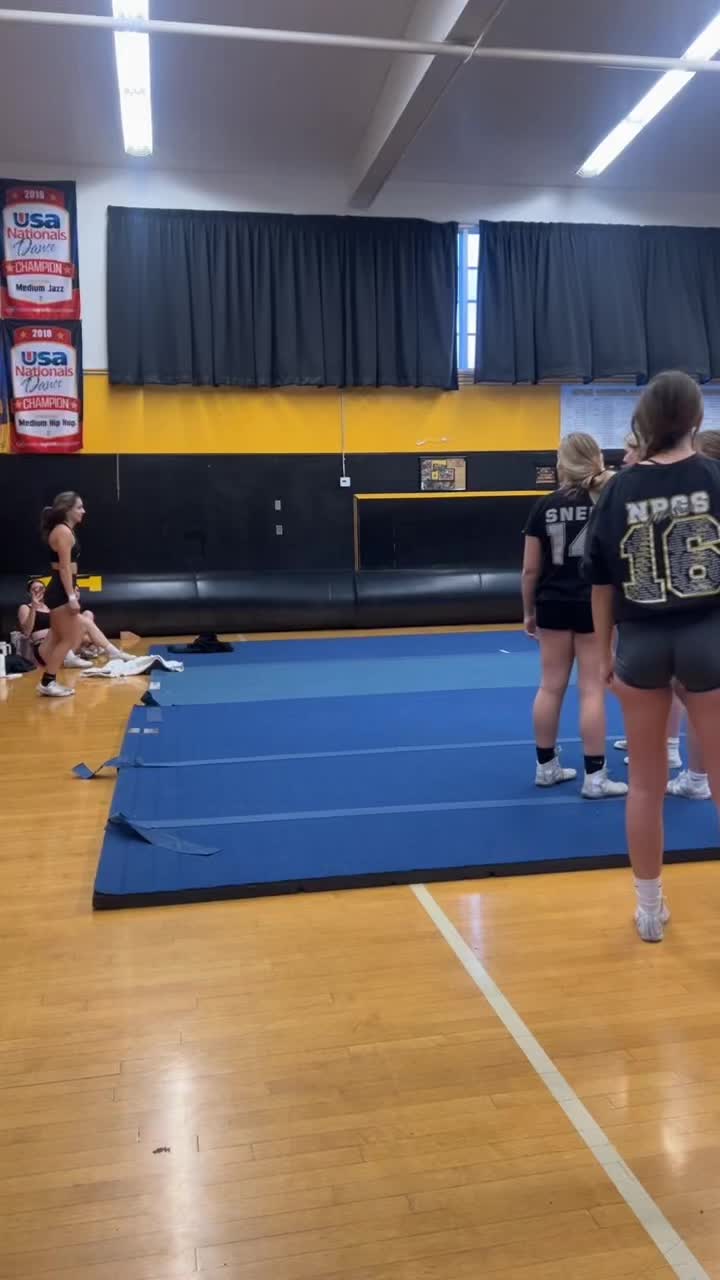 @NPHS Panthers Stunt ๐๐ค๐๐พ
