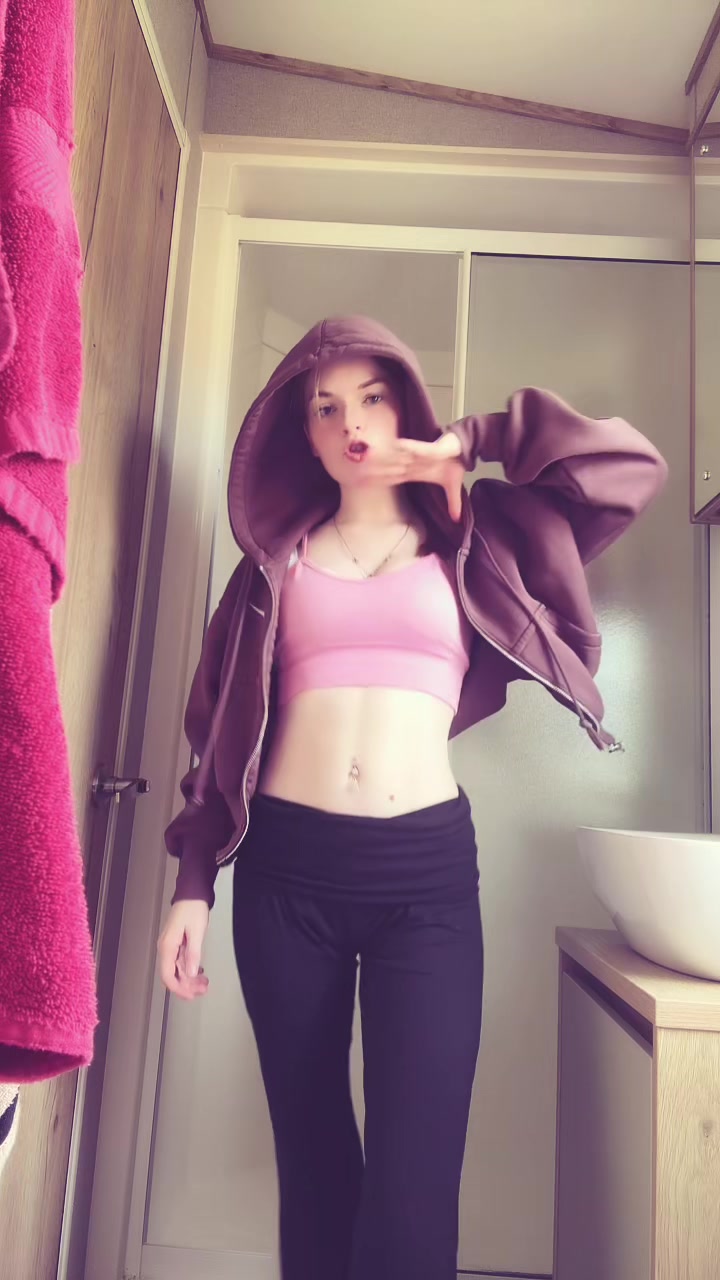 @𝓔𝓑&hearts;️