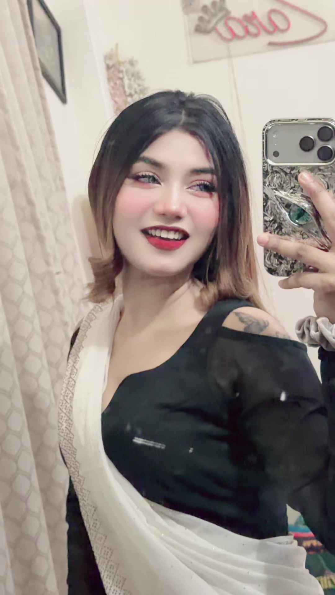 @zara_rhaman_