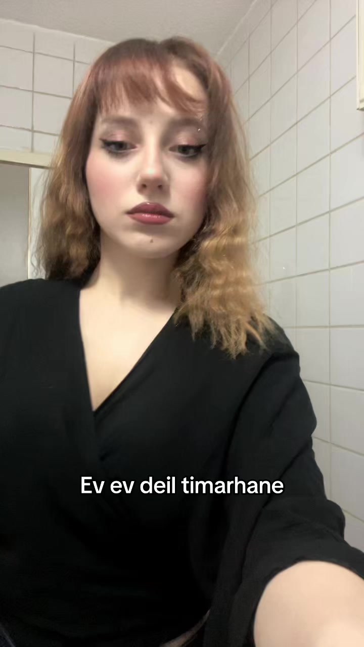 @nur🦊