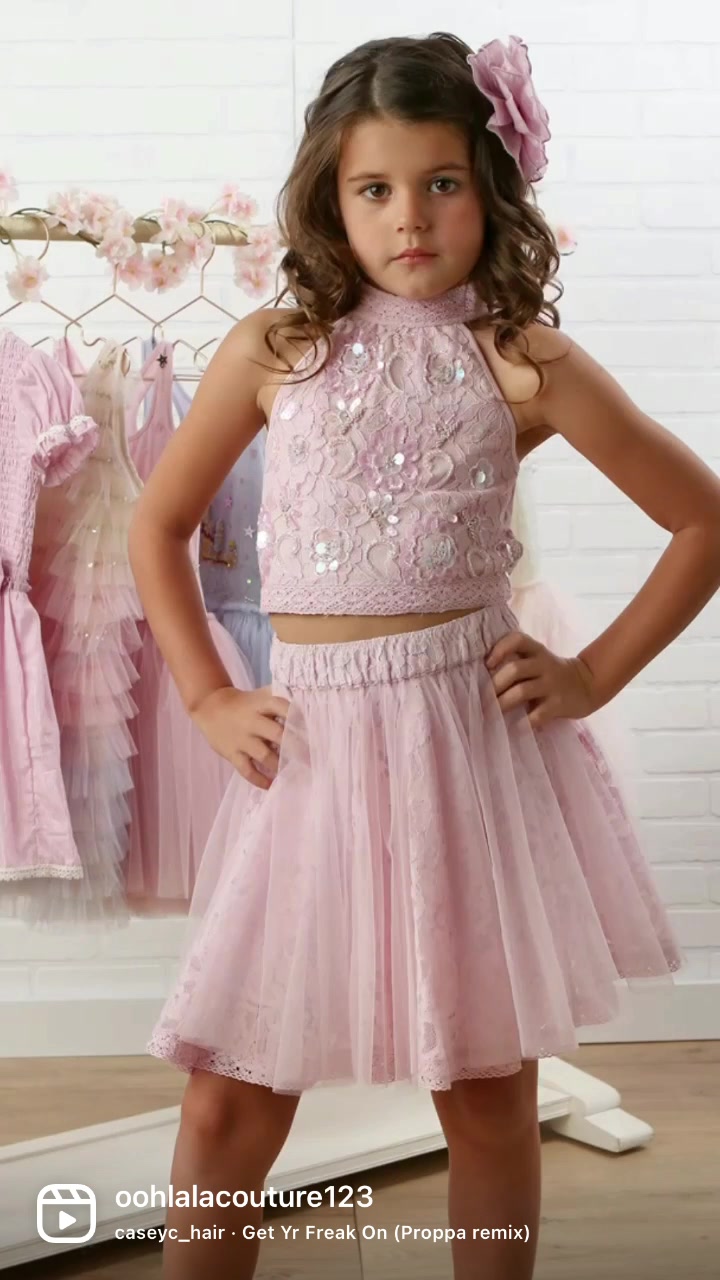 @Ooh! La, La! Couture