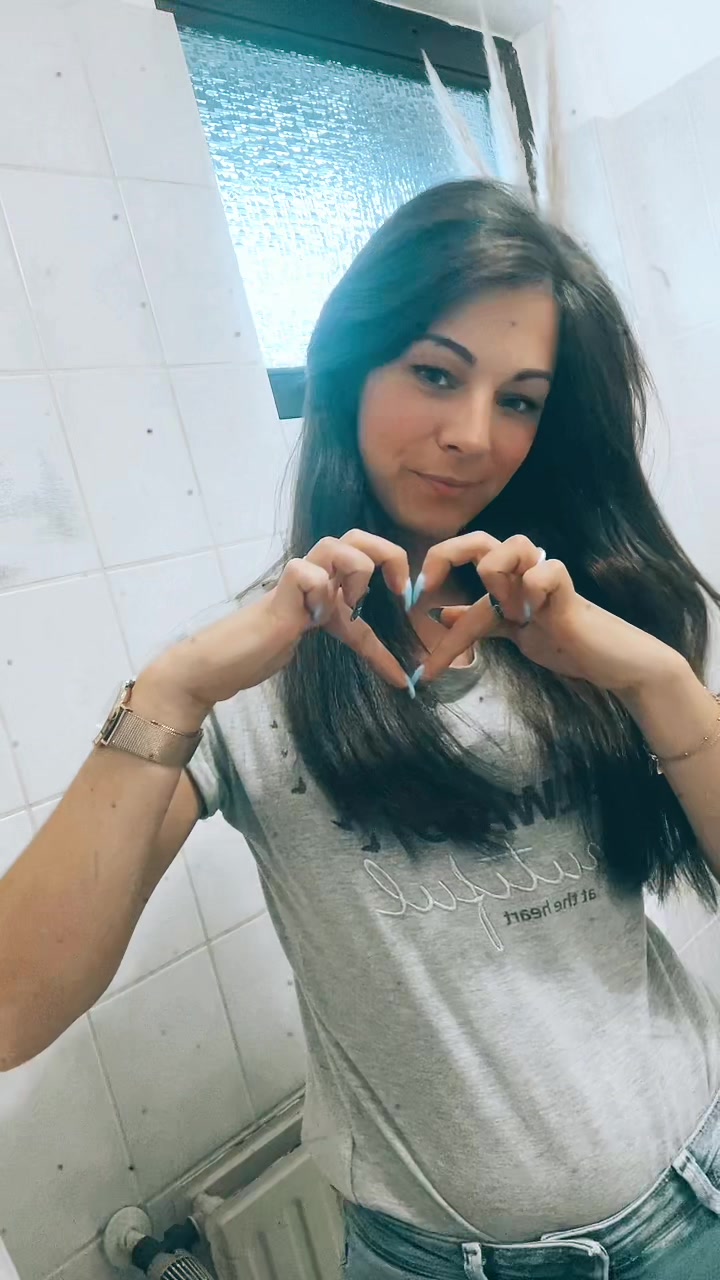 @Youngwoman93