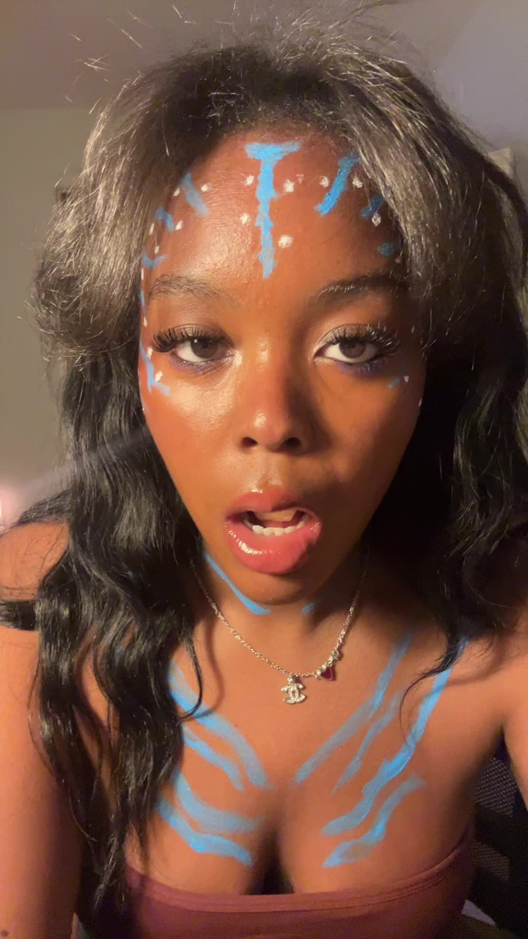 @demi😻