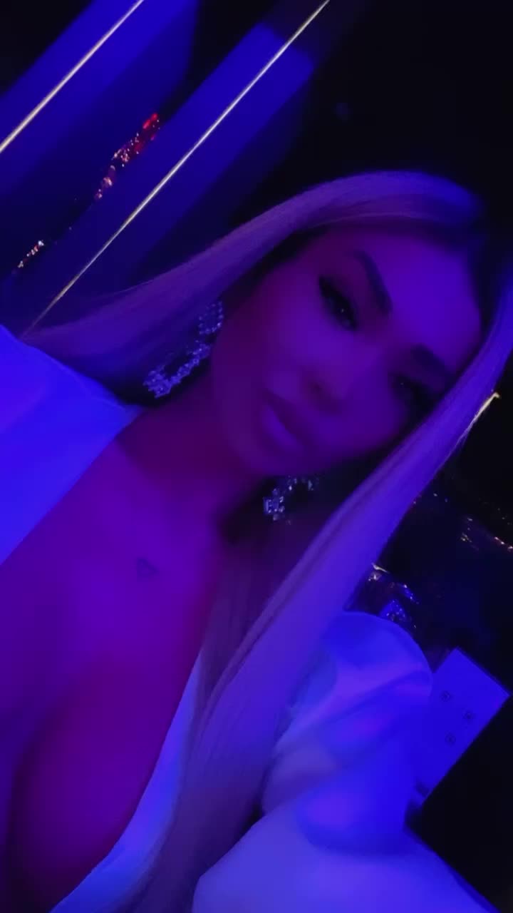@AlinaMnt