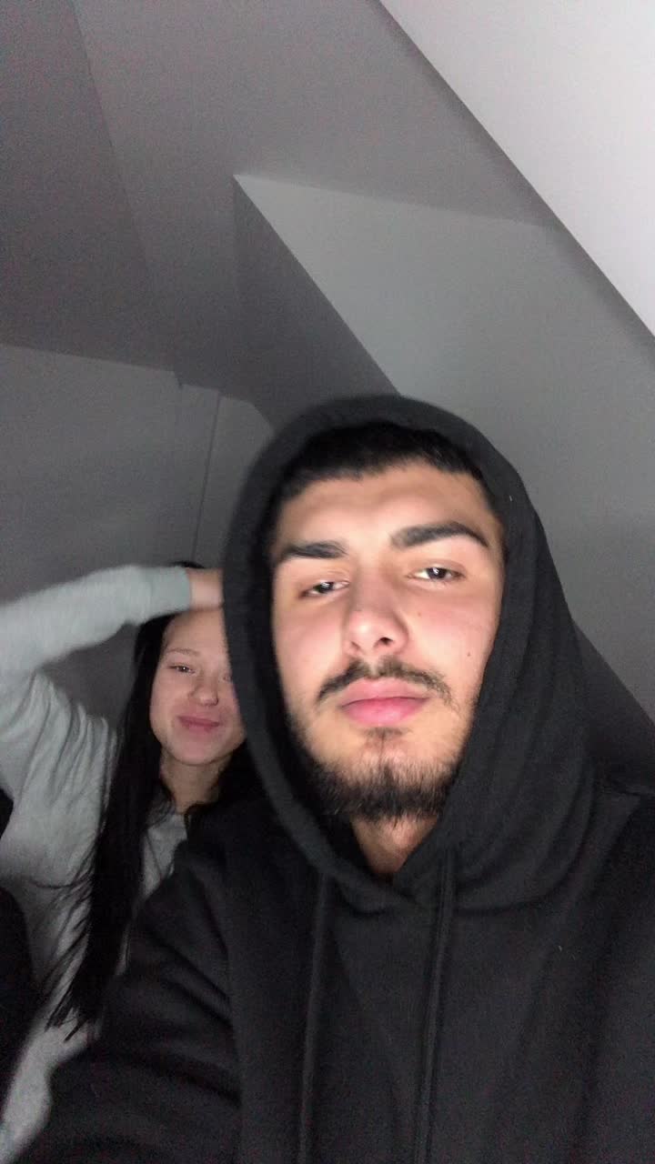 @Adi04x9