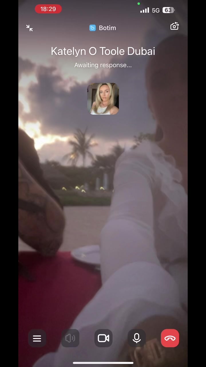 @rachosullivan