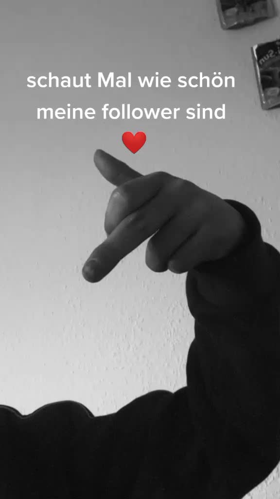 @(: <3