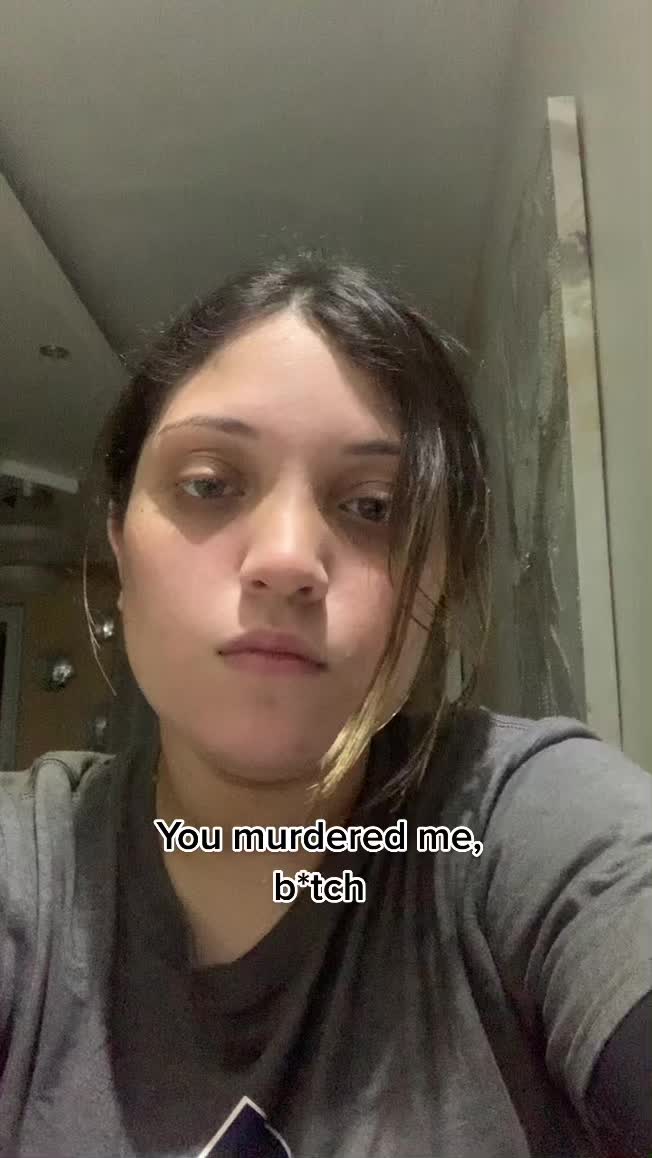 @Evie Constantine🐺