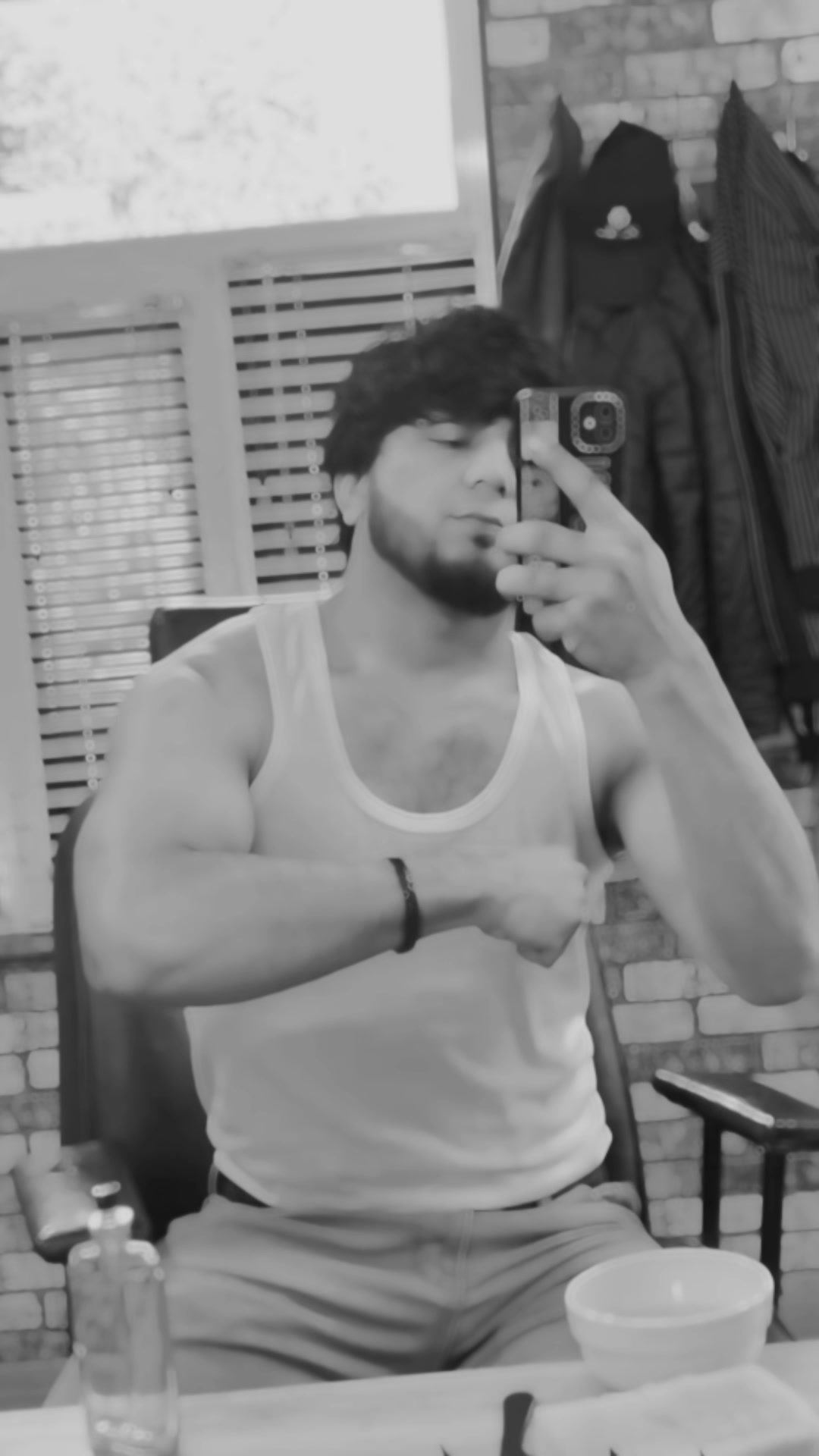 @𝓐𝓵𝓲.𝓐𝓻𝓪𝓫