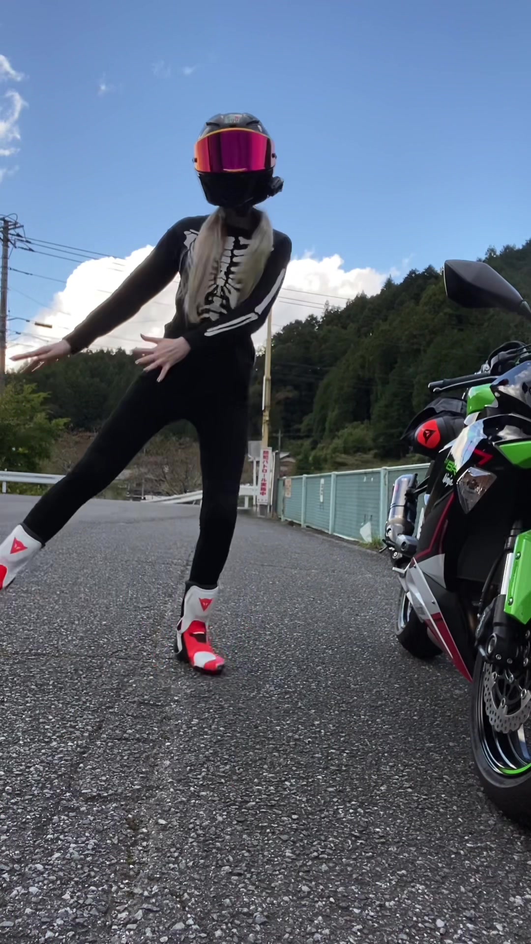 @Anya hates riding 🦄 🫧