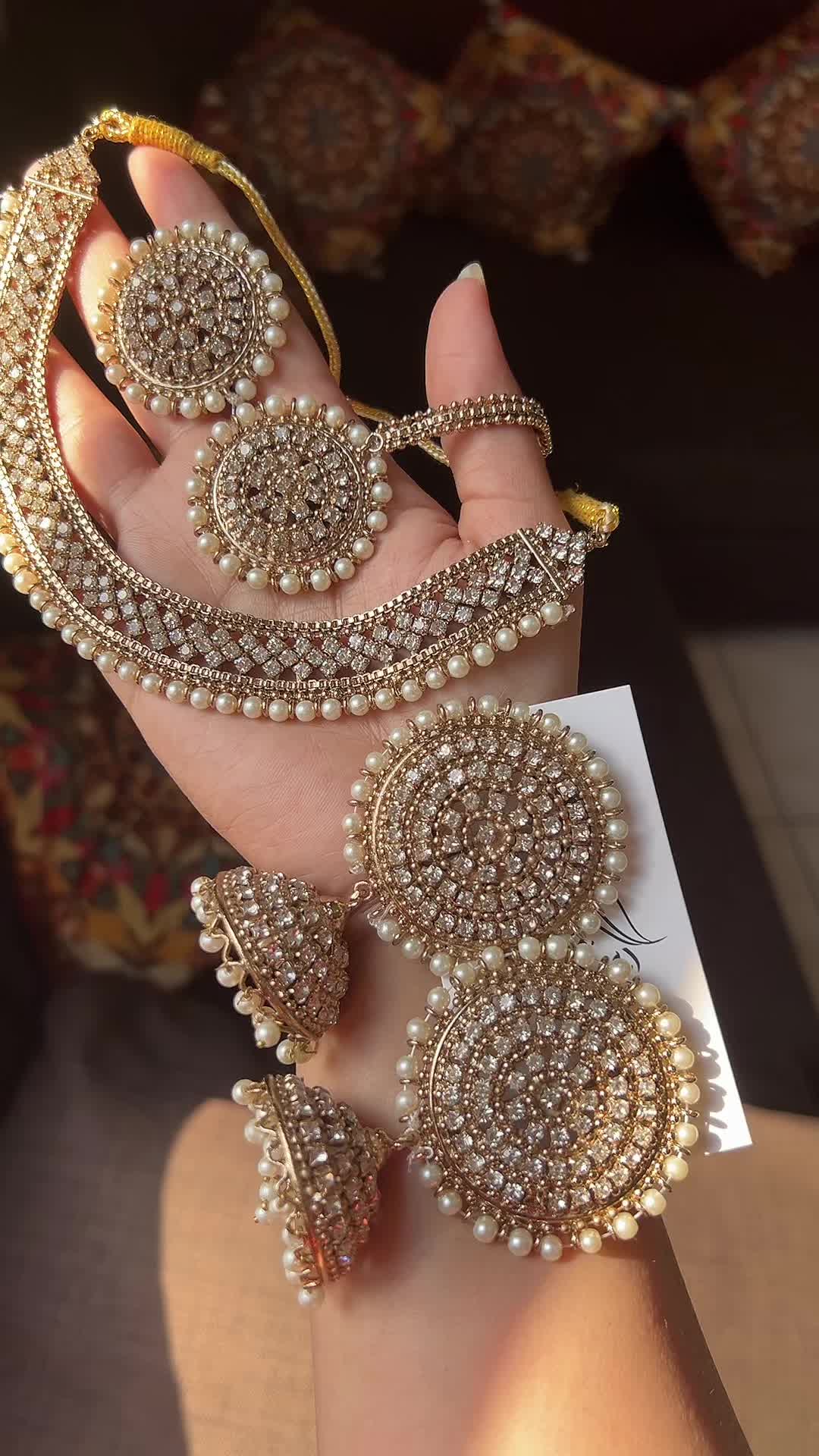 @Golden Mirror Jewellery Studio