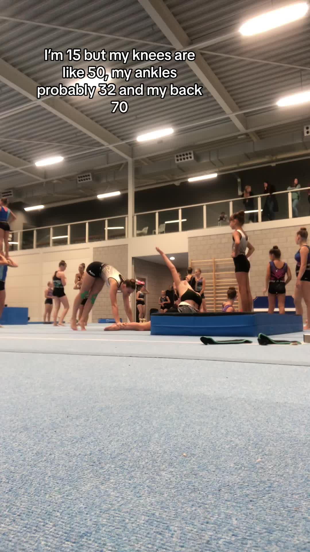 @acro🤸🏼&zwj;♀️