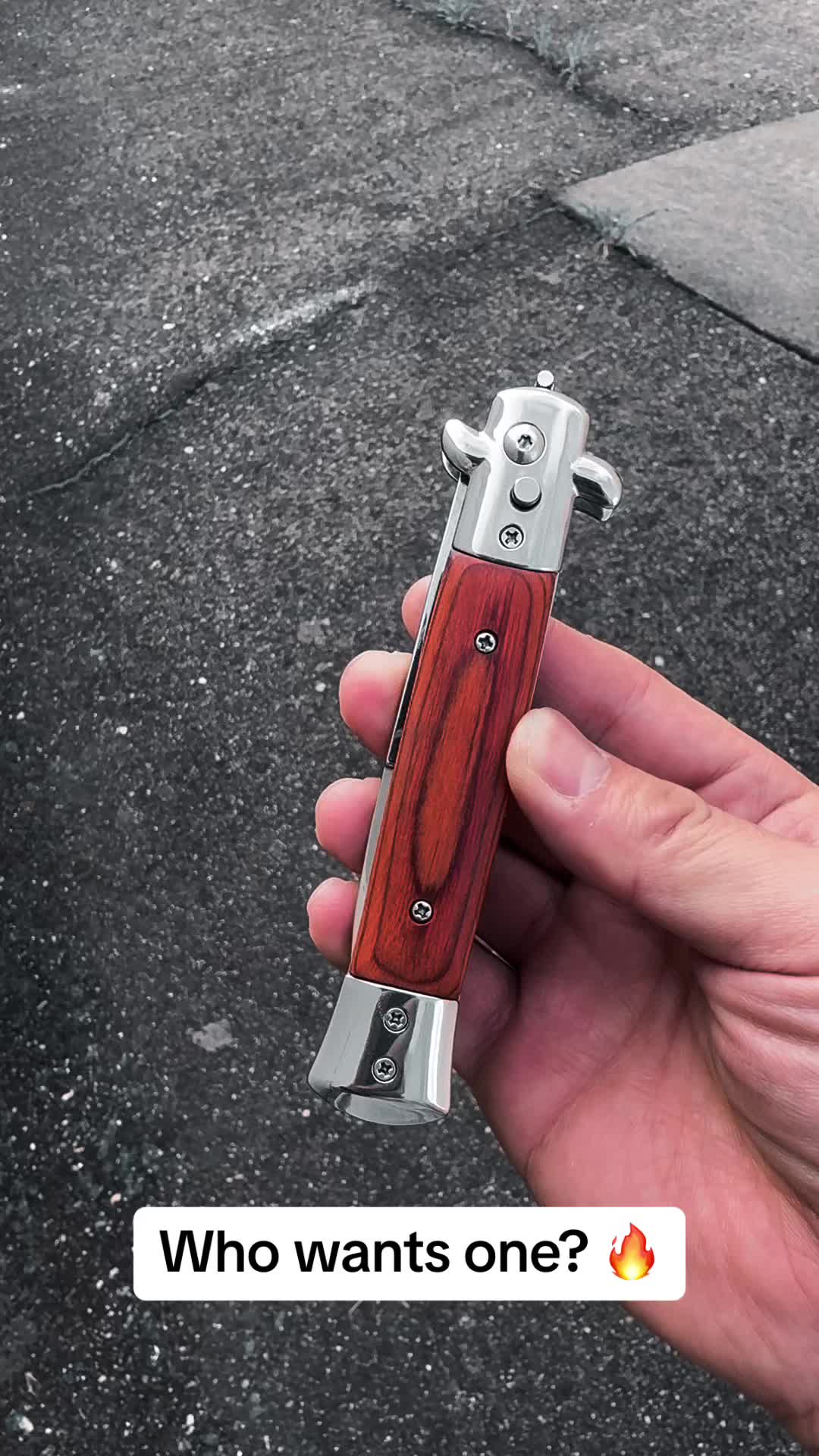 @MEGA.KNIFE