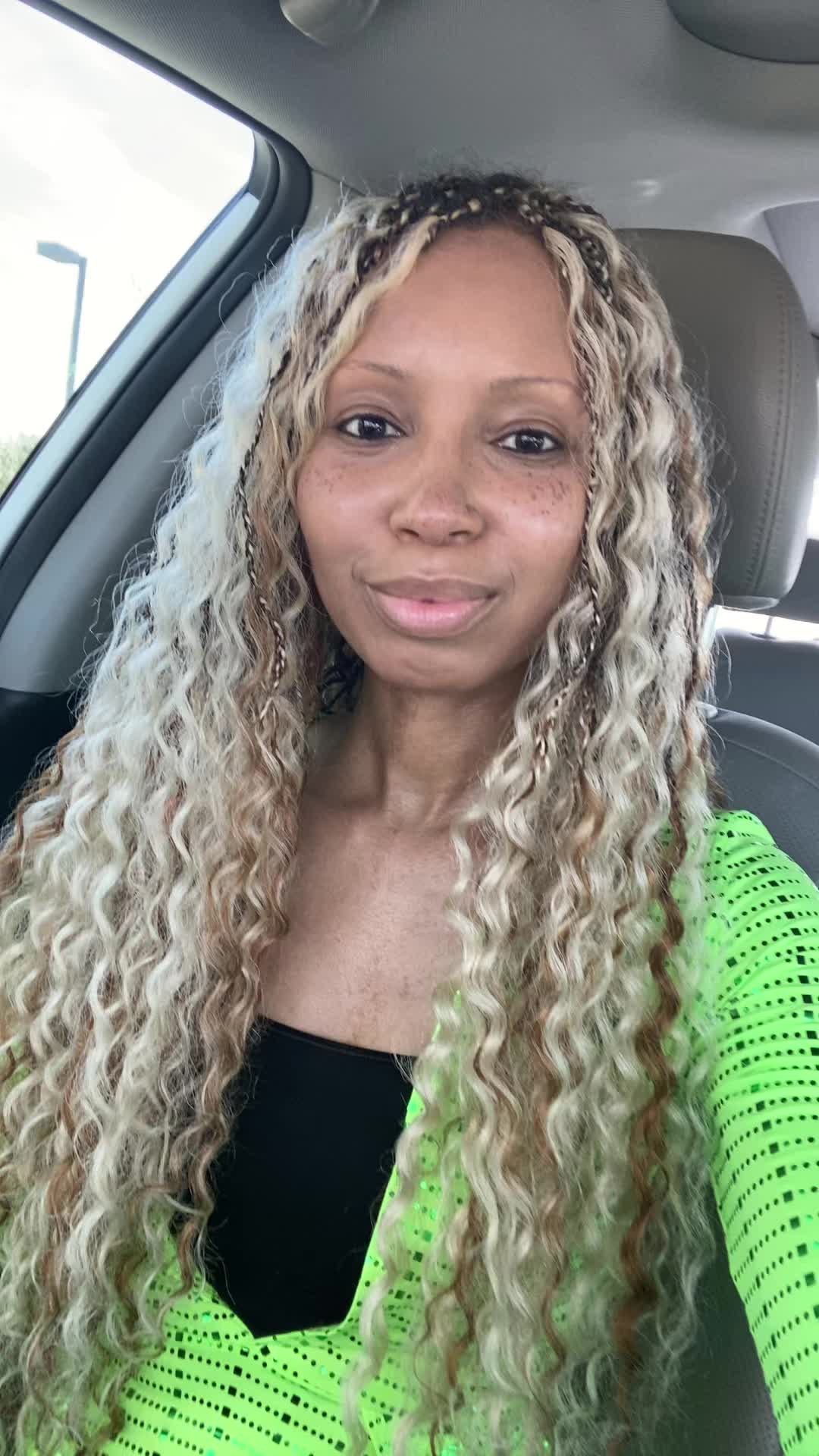 @Tiarapress