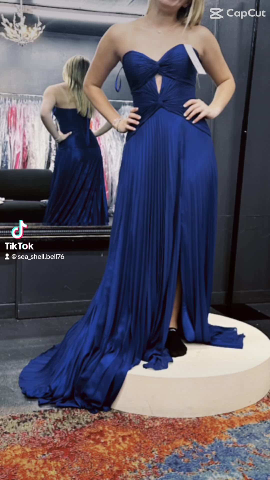 @27 Dresses Designer & Consign