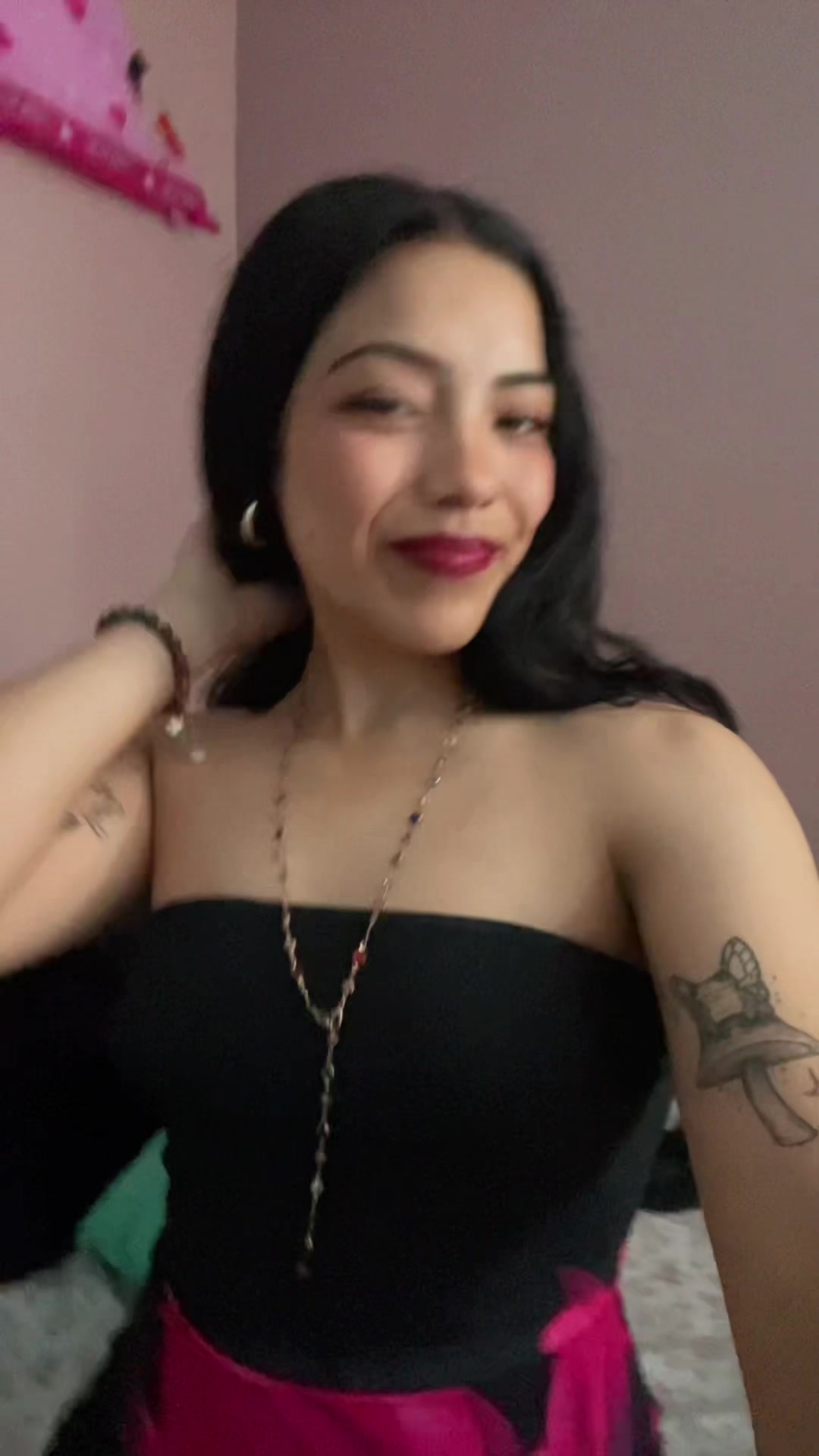 @<3