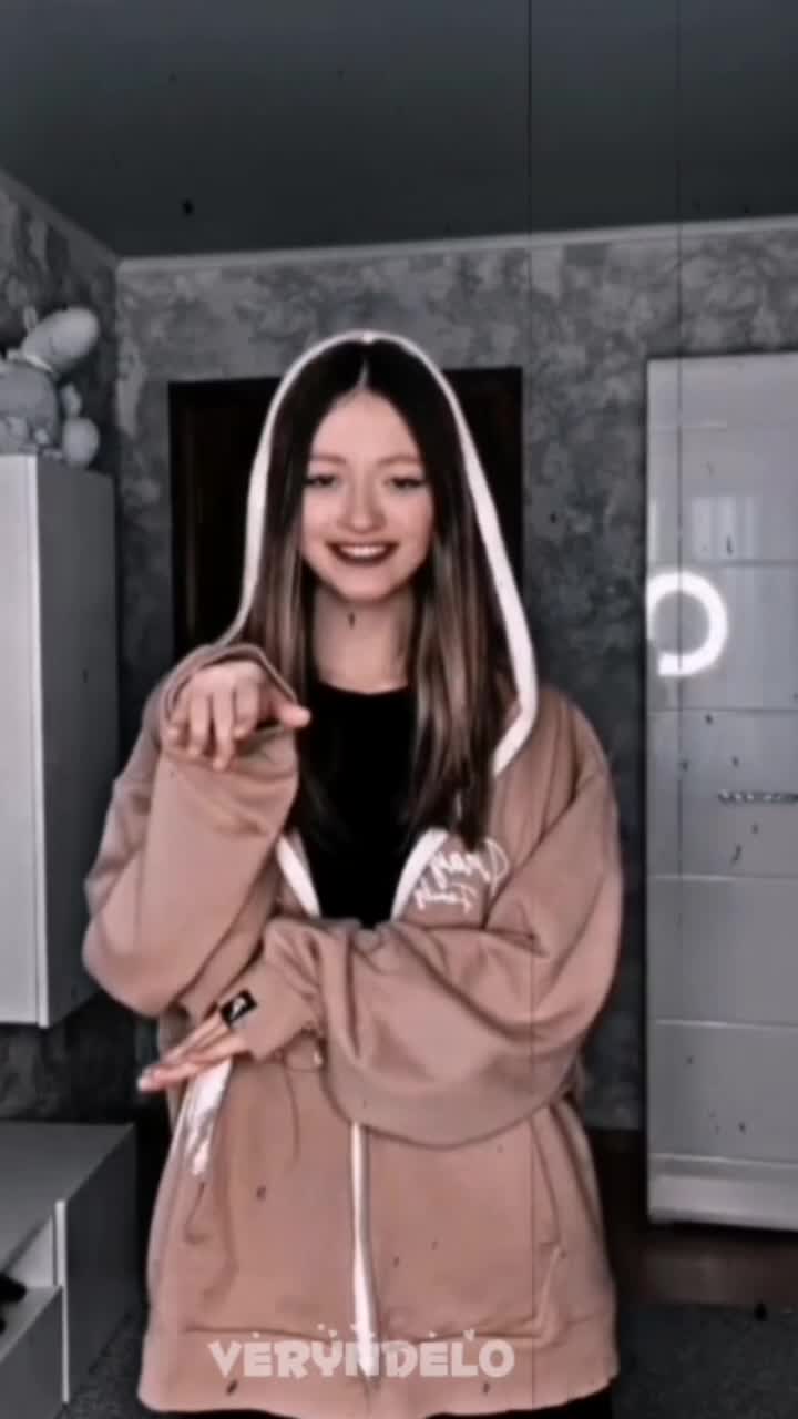 @с вами Верундэло 😼