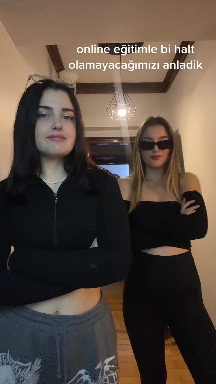 @Aydora