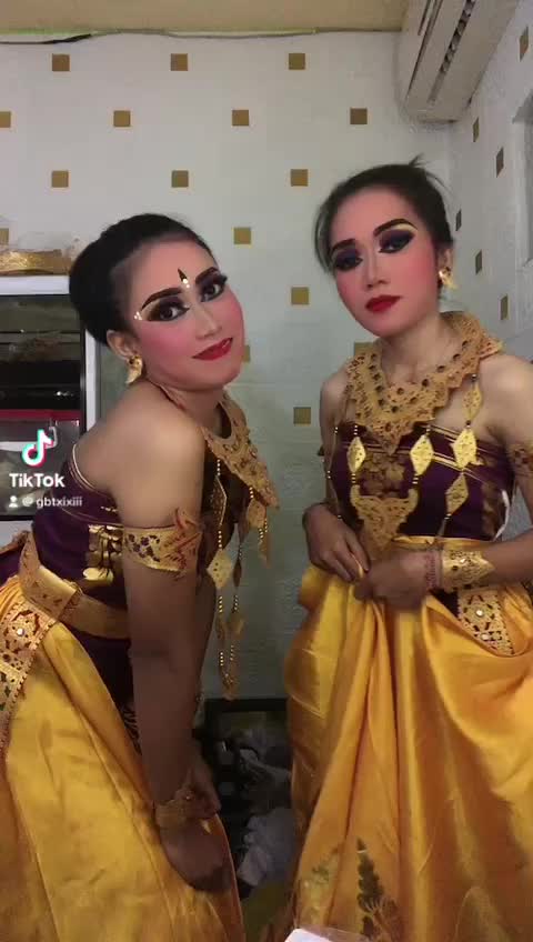 @Ni Komang Yunitri Le