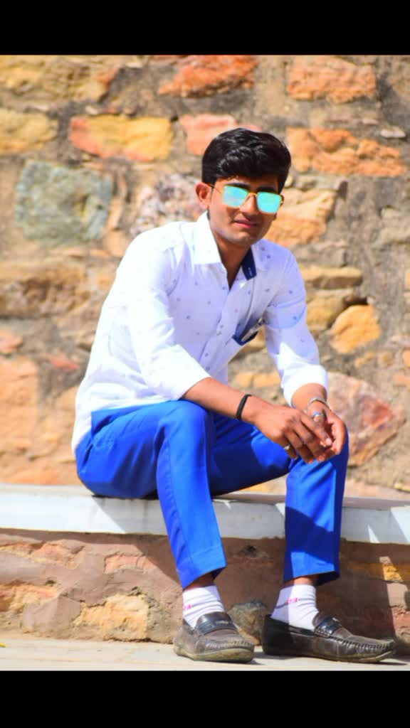 @Azad Rangrej