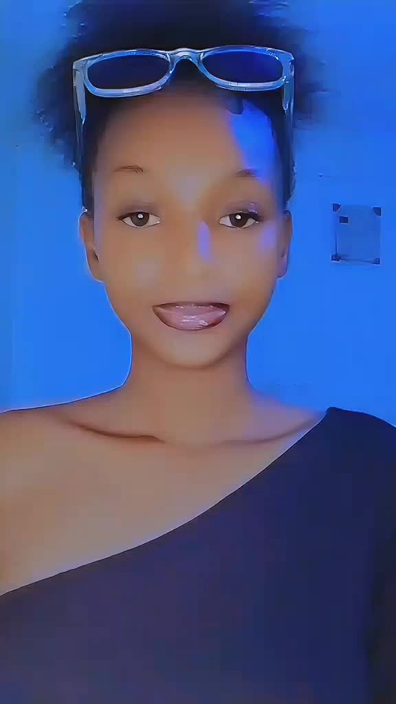 @pazzy 🇫🇮🦋back up❤️