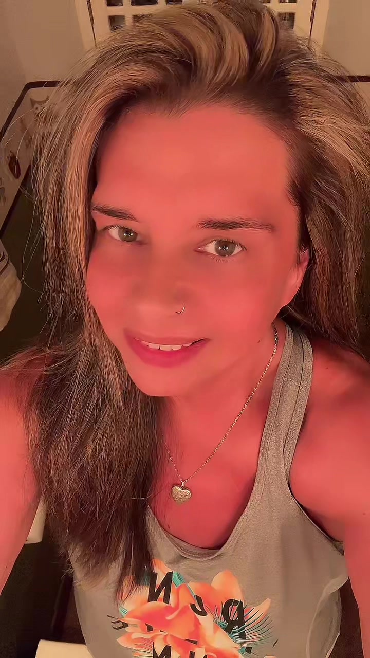 @Sweet_Angelic_Lizzy