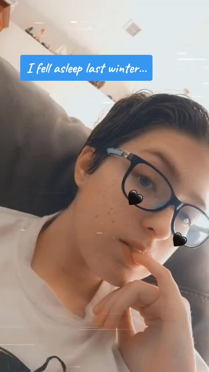 @Dally 🖤💜