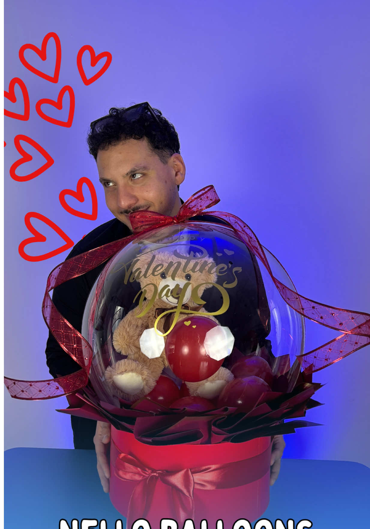 @Nello_Balloon Artist