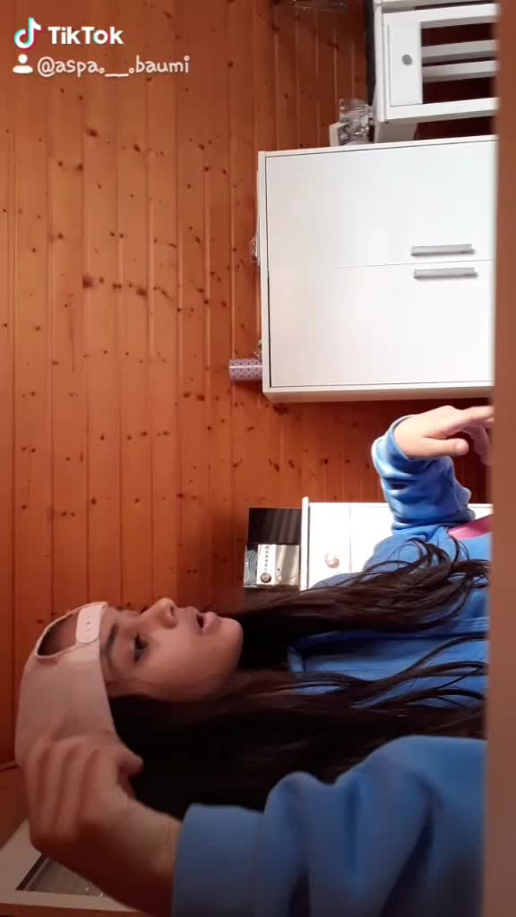 @aspasia{.♡.}