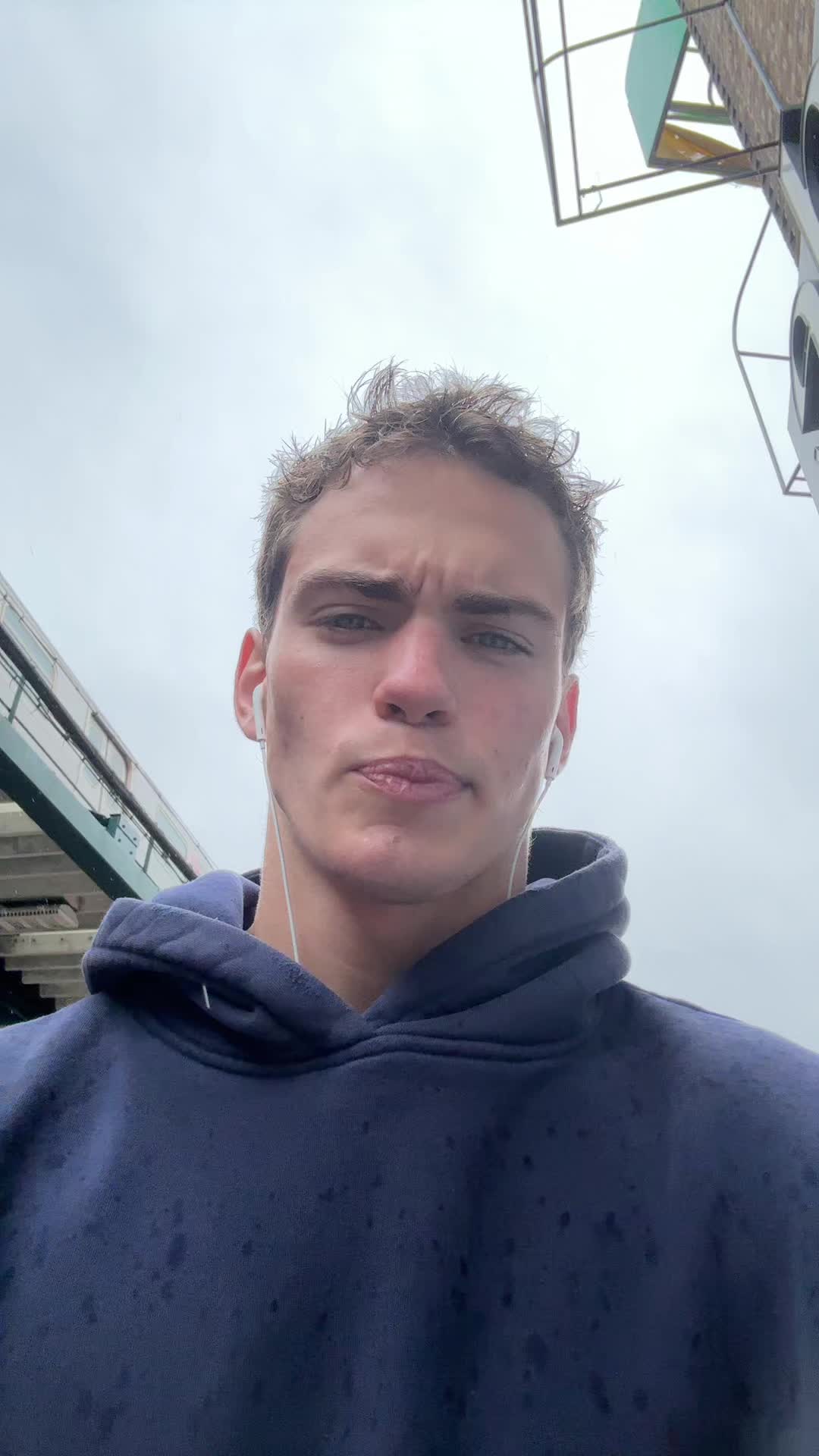 @Cole 🦍