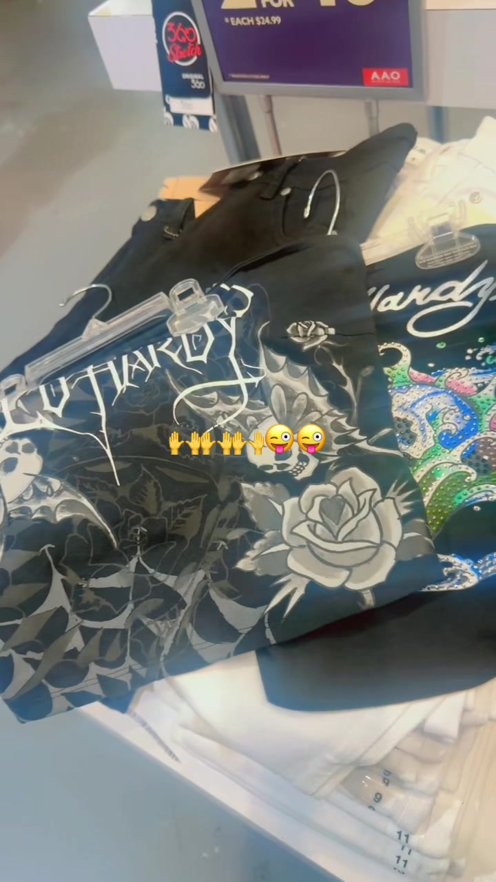 @Sandoval 🖤🪐🕊️🕊️