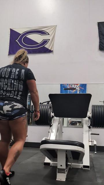 @Muscle Mommy