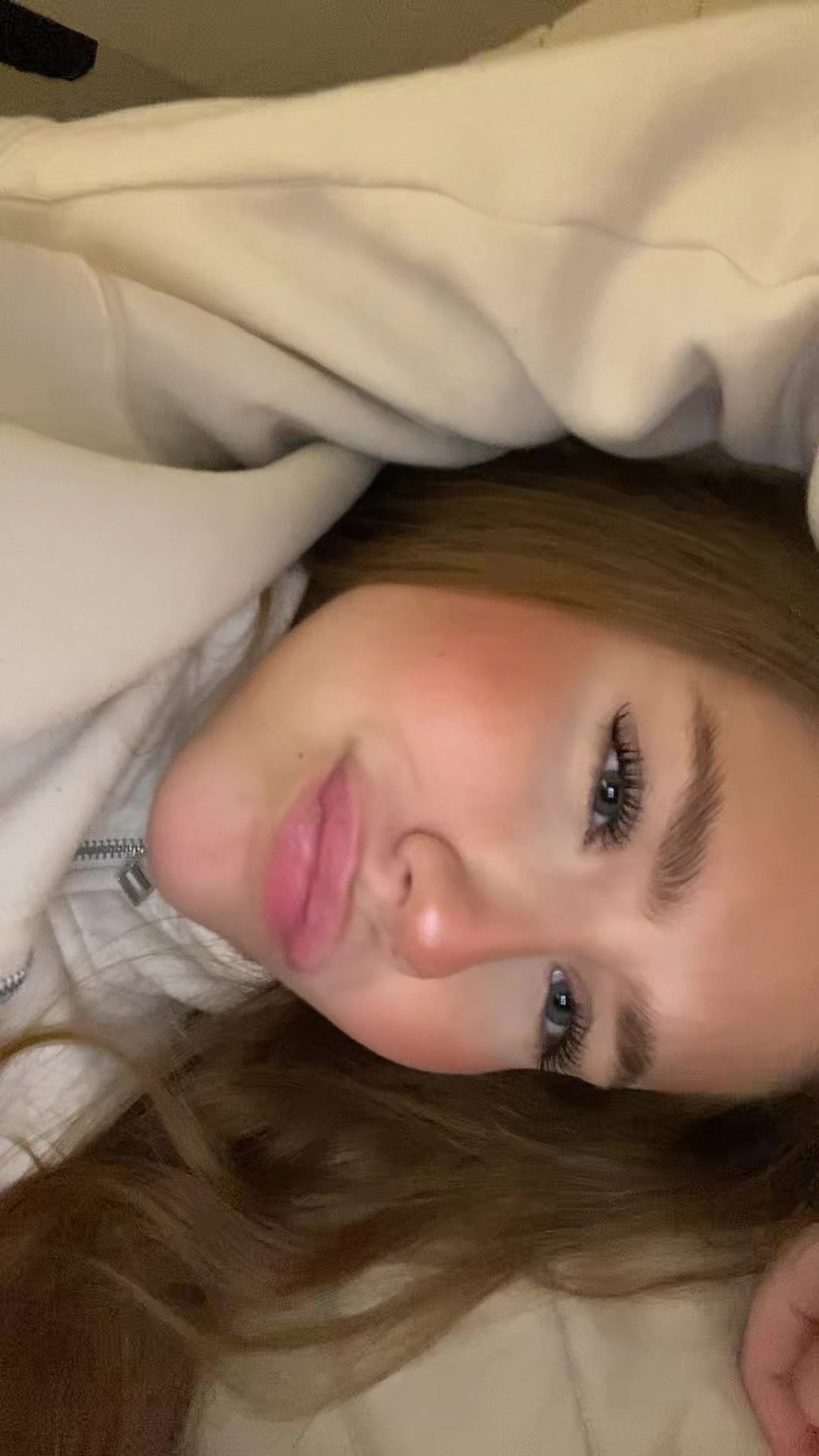 @Larapmendonca_