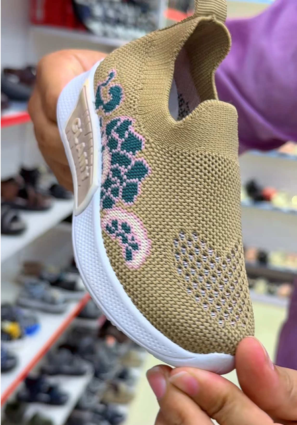 @Mega Shoes point Chakwal