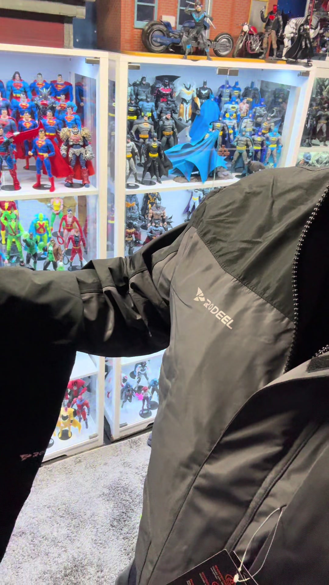 @Mikes_Collectibles