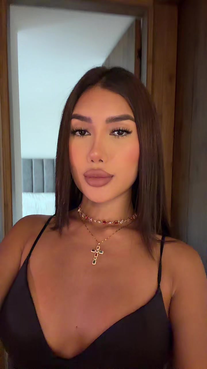 @melanie🦋