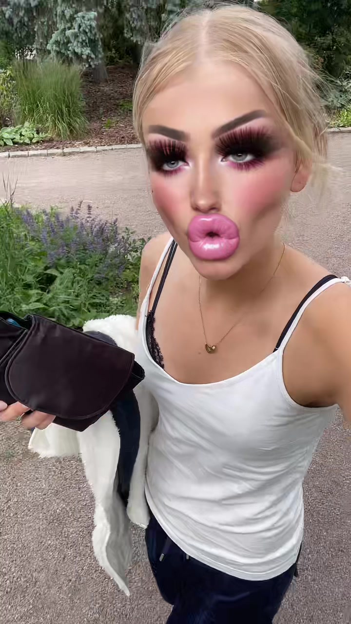@Baddie Bella