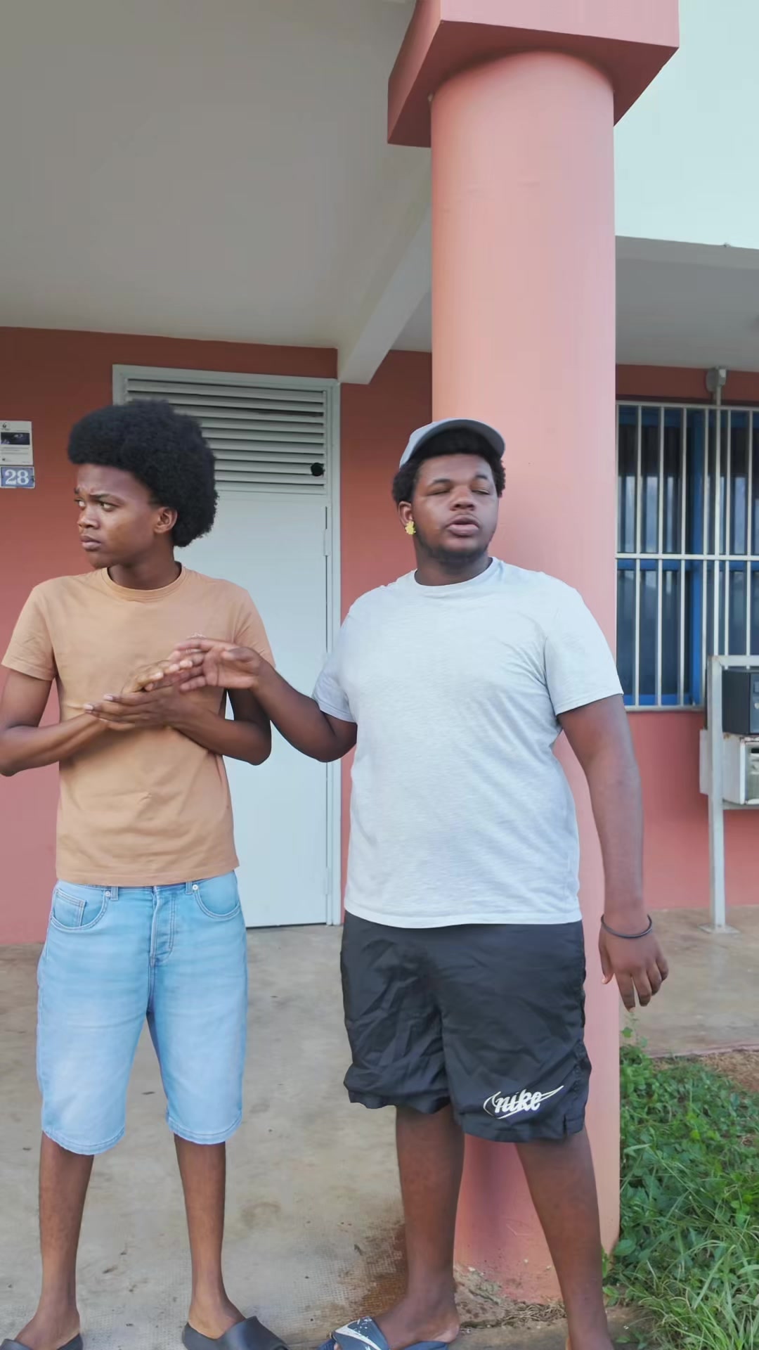 @L&rsquo;Ha&iuml;tien🤟🏾🇭🇹