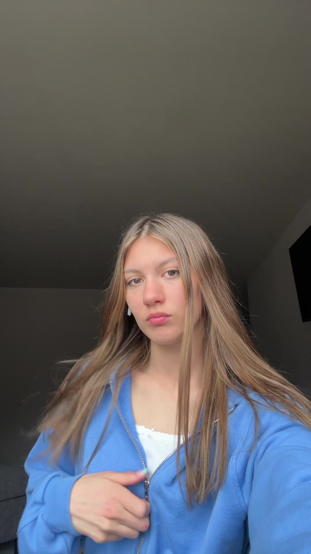 @theleahmae