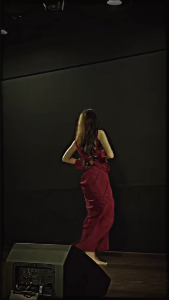 @𓋹 𝐌𝐚𝐱𝐝𝐚𝐧𝐜𝐞𝐢𝐧𝐠 𓋹