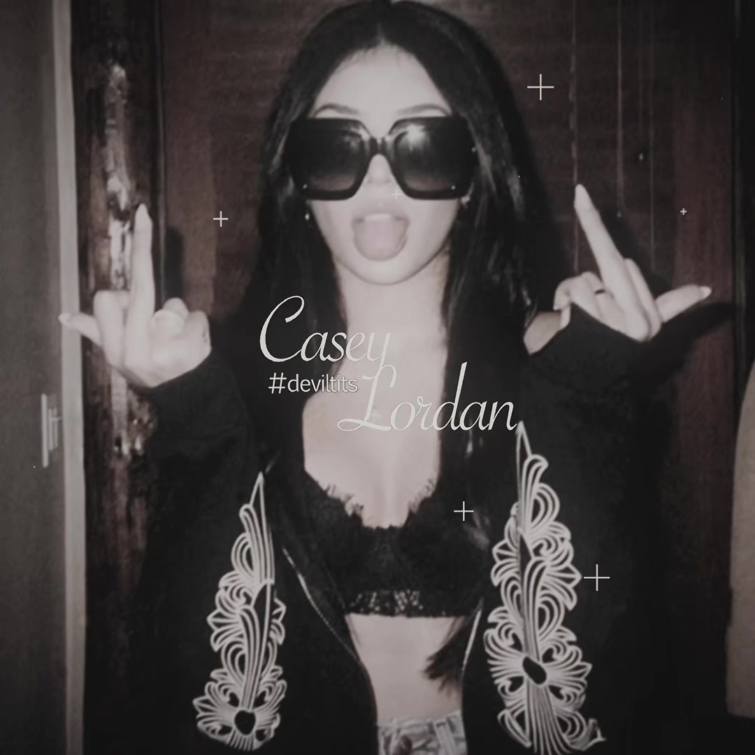 @care feely ˙⋆✮