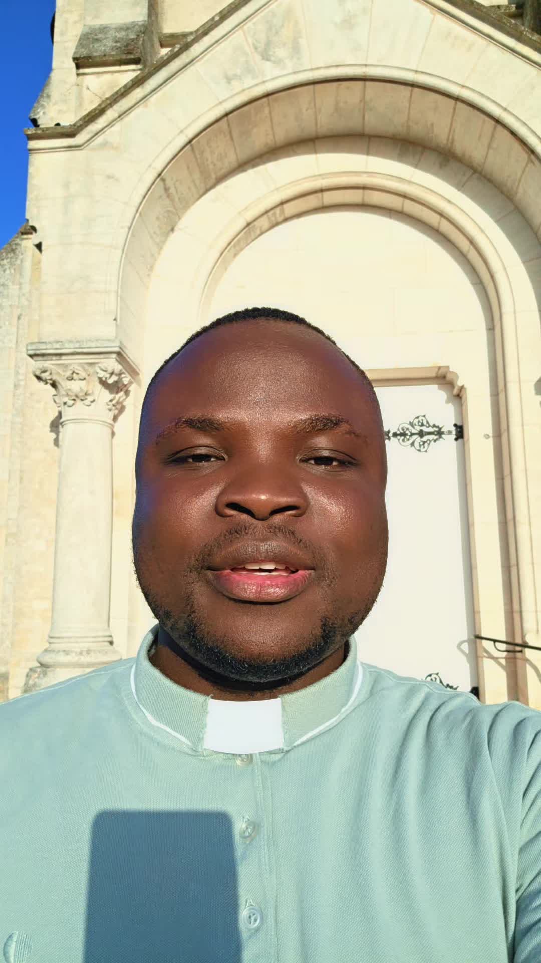@Padre Précieux 🇨🇵🇻🇦