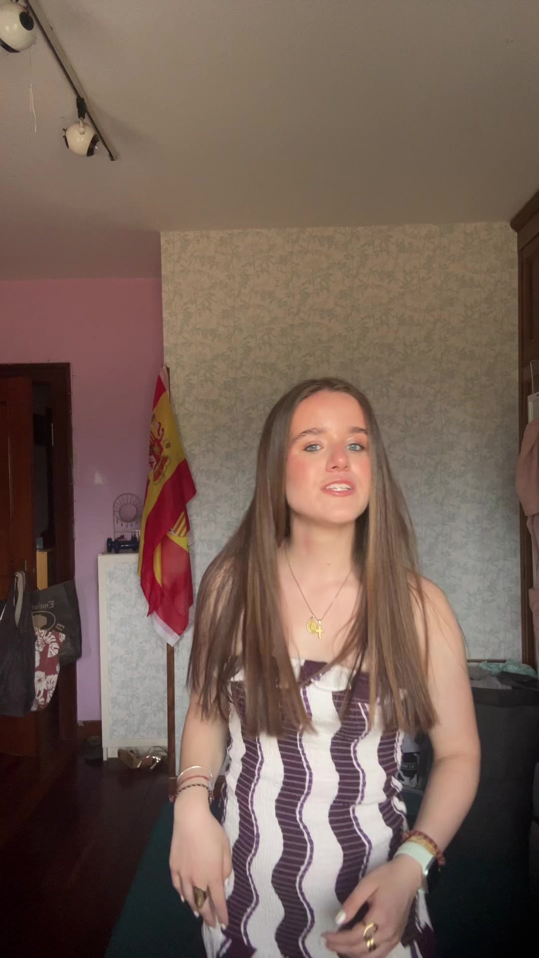 @elisiinaa