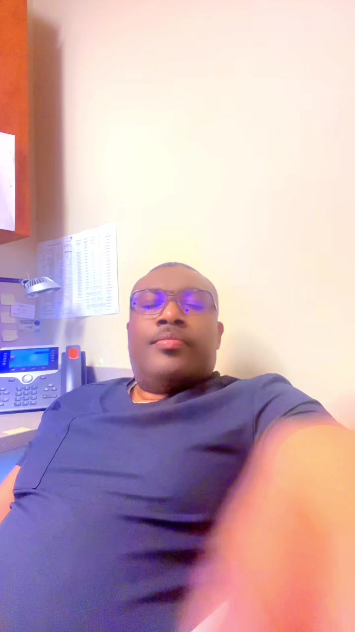 @PompeesOptical