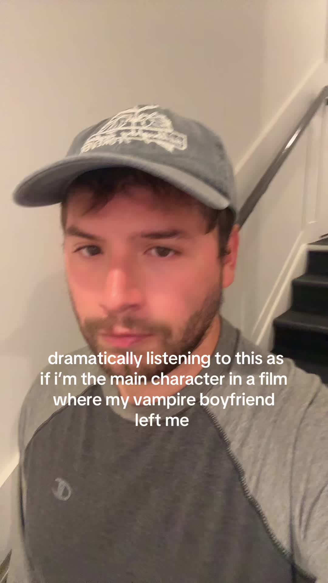 @^-^