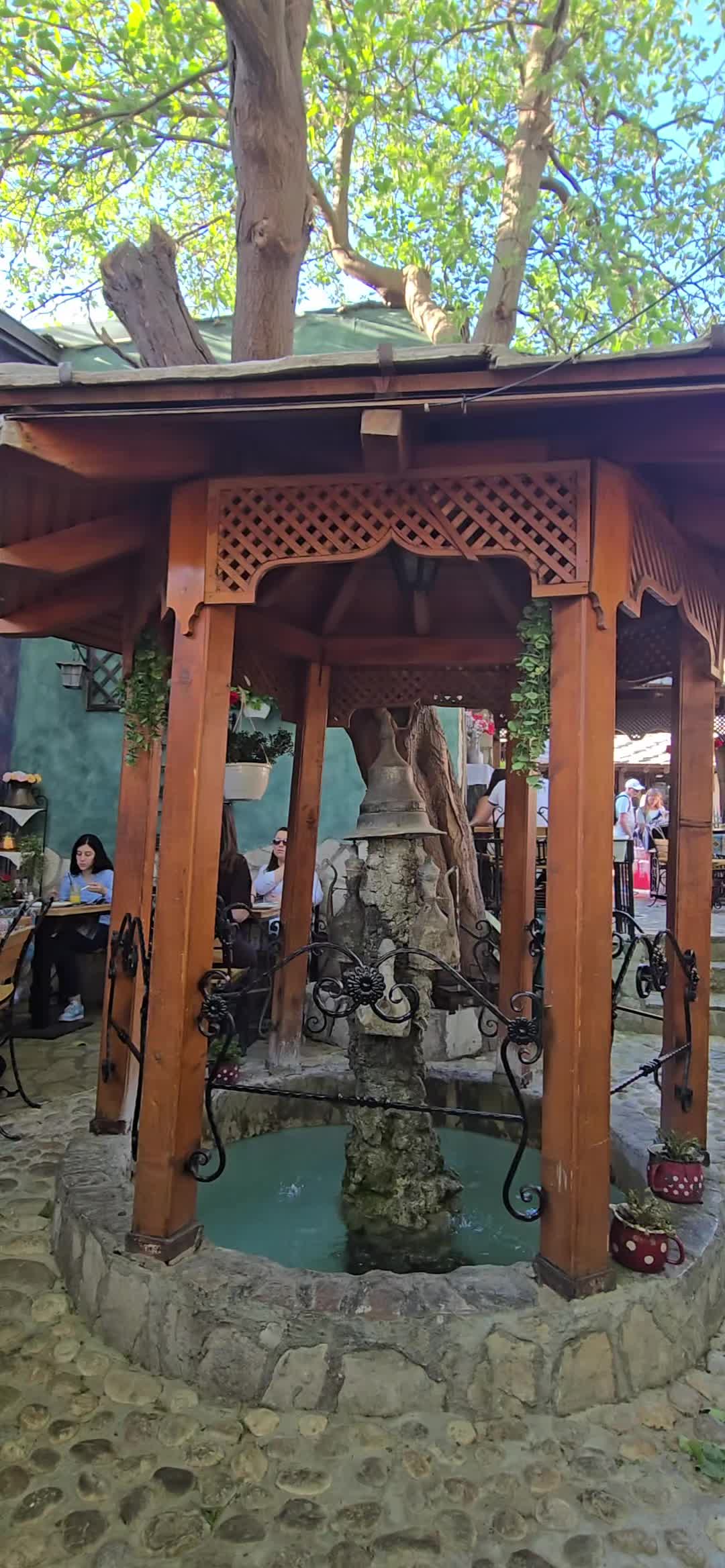 @Maktub