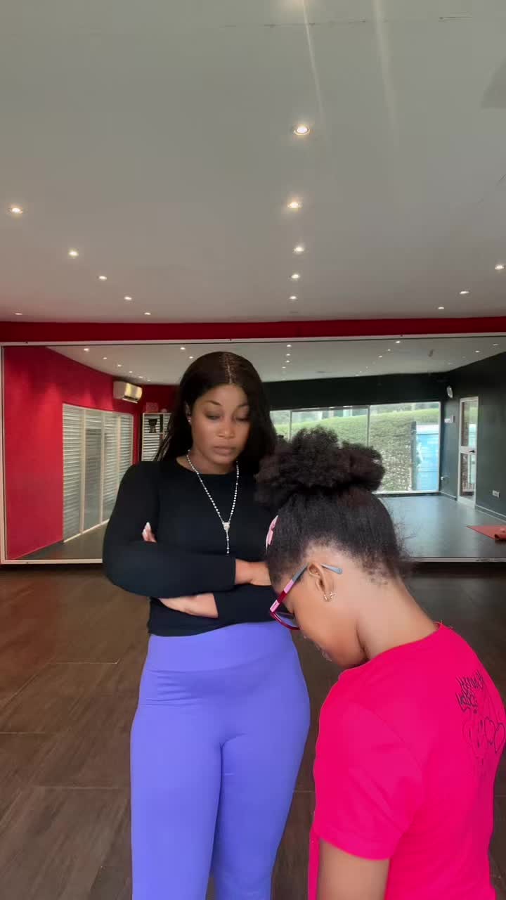 @Christelle Miller💜🇫🇷🇹🇬