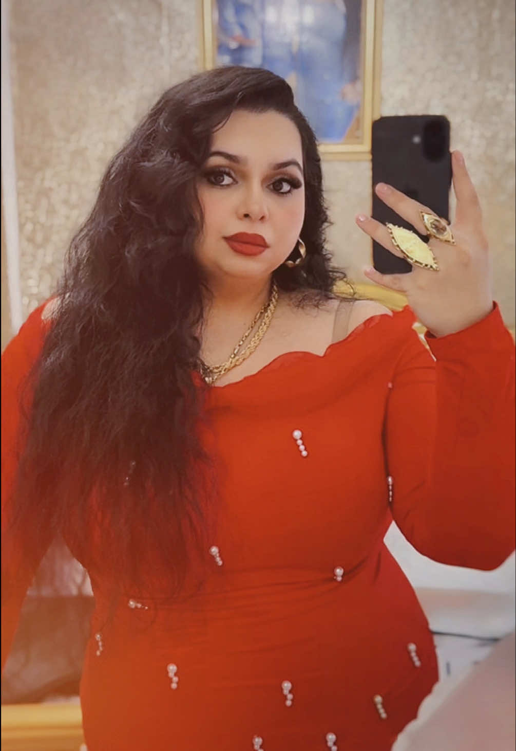 @𝗦 𝗢 𝗙 𝗜 𝗔🌹