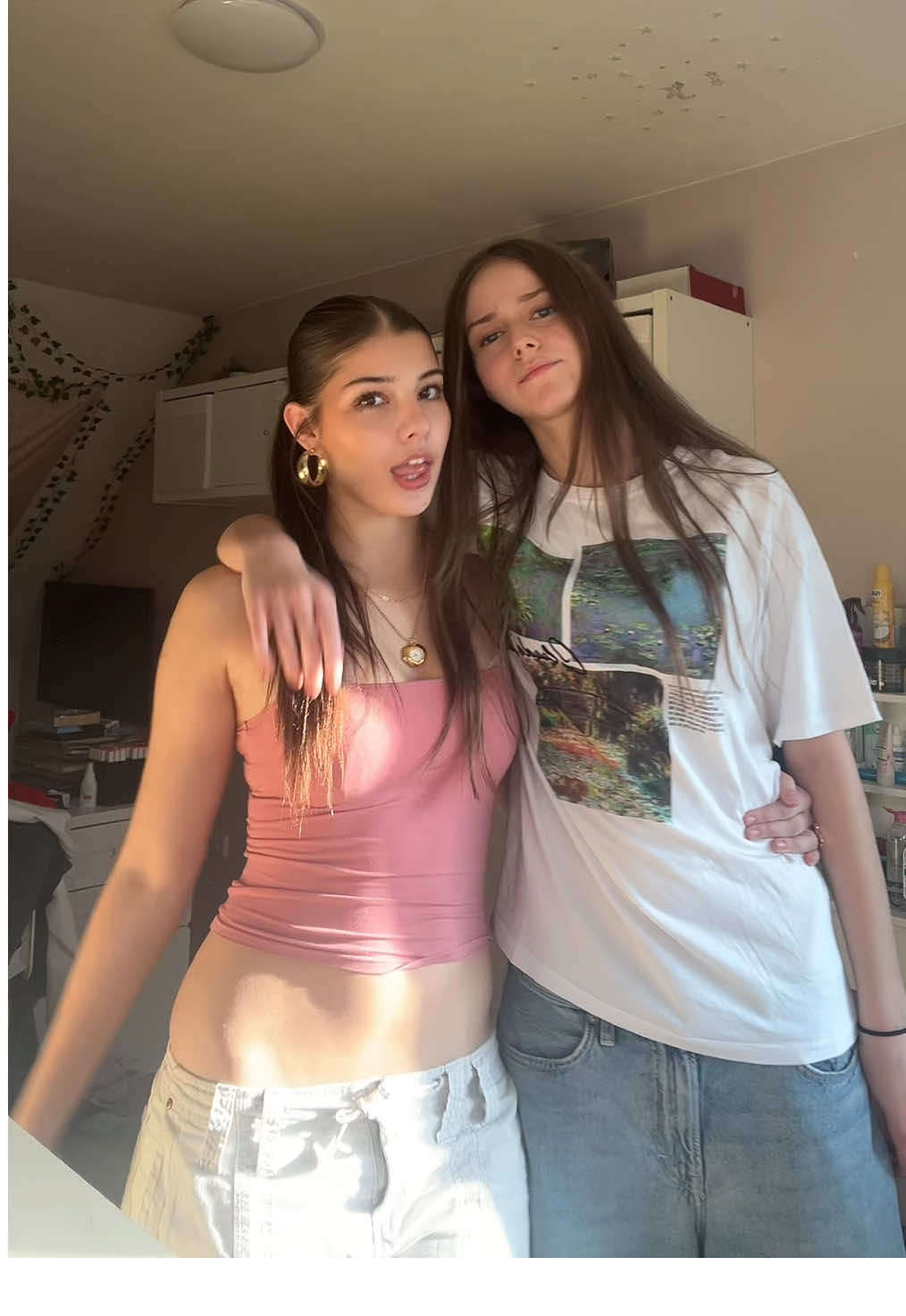 @𝓂𝒾𝓁✩𝒶